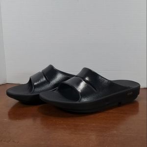 Black Ooah Slide On Sandals M8 - W10
